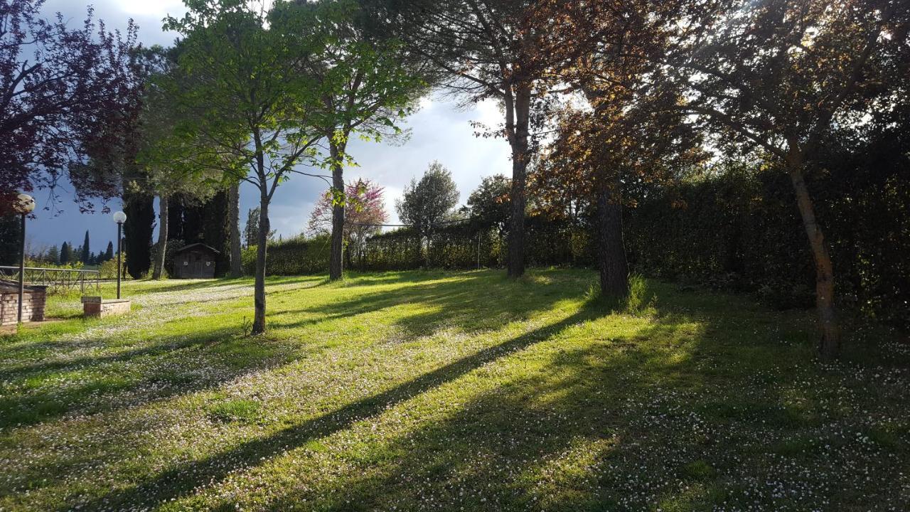 Dago Farmhouse Siena Exterior photo